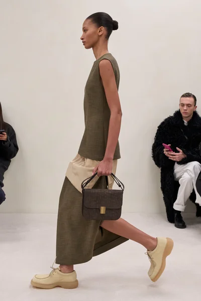 Look 142